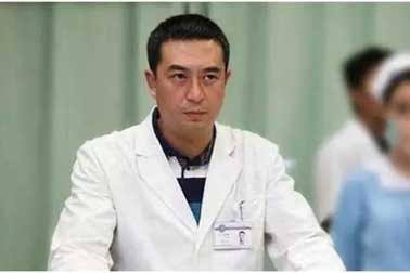 此劇必火：隻因張嘉譯做瞭這件事。。。。。。